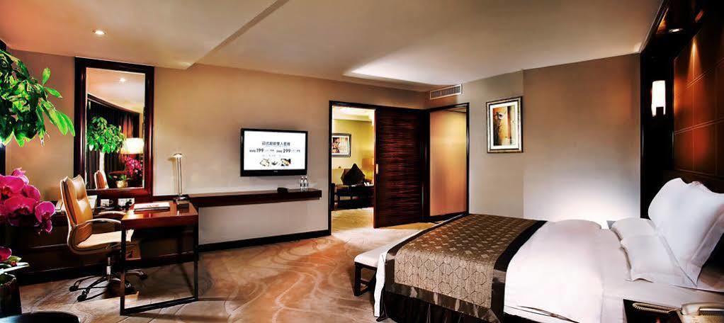 Empark Grand Hotel Chongqing Esterno foto