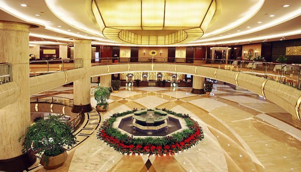 Empark Grand Hotel Chongqing Esterno foto