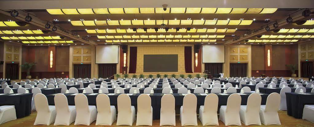 Empark Grand Hotel Chongqing Esterno foto