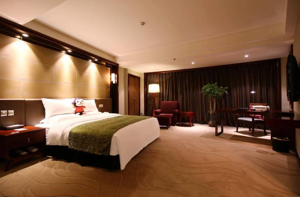 Empark Grand Hotel Chongqing Esterno foto